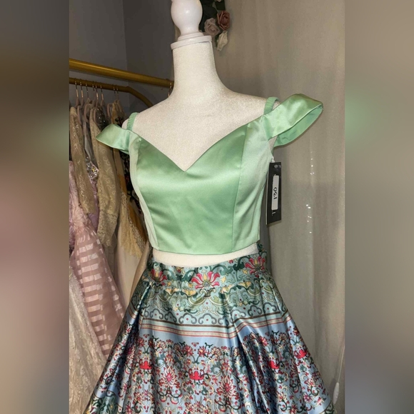 NWT Size 4 Sherri Hill 2-Piece Blue & Green Print Taffeta Ballgown - Picture 7 of 9